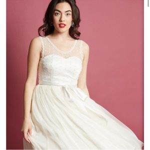 wedding dress tea length L unique vintage large ModCloth polka dots short